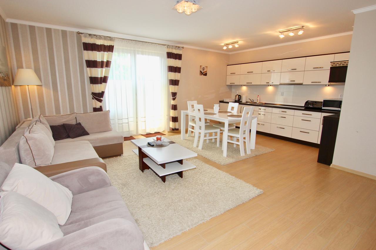 Apartamenty Bursztynowe Komnaty Darlowko Eksteriør bilde